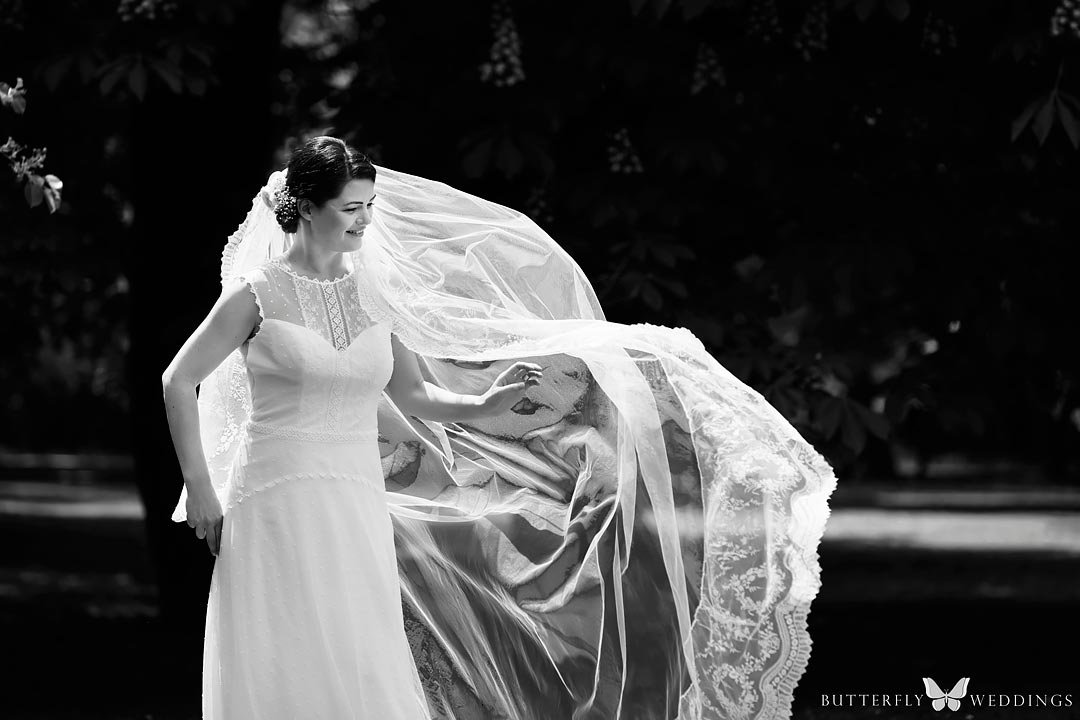 Bridal photo with veil