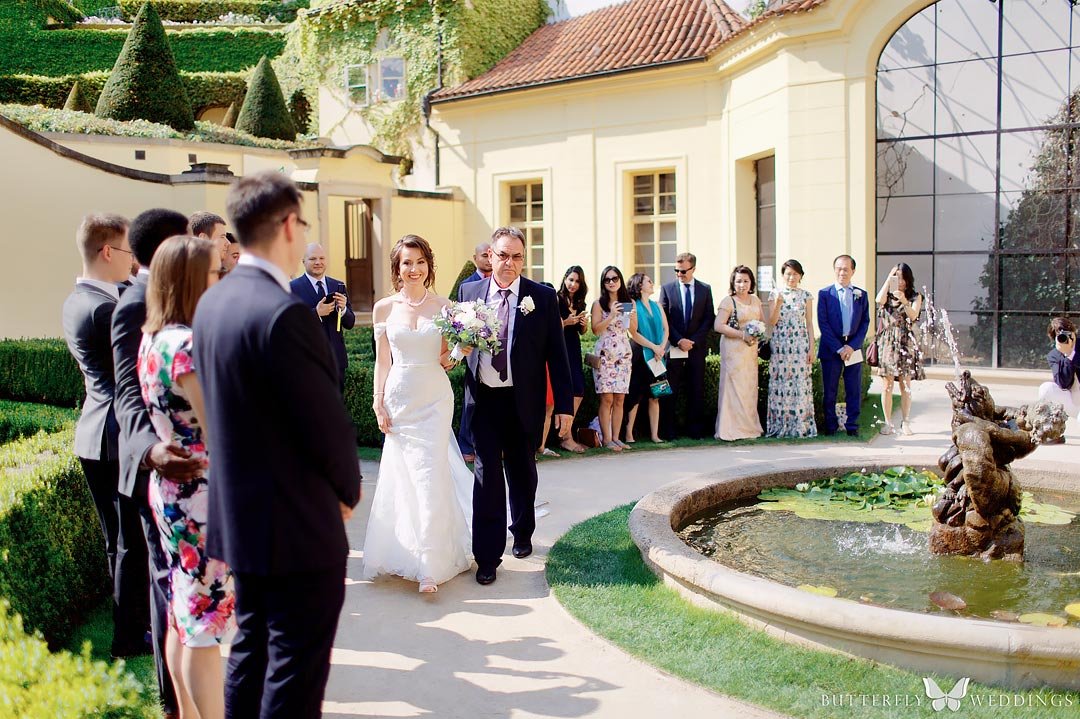 Svatební obřad Vrtbovského zahradě v Praze