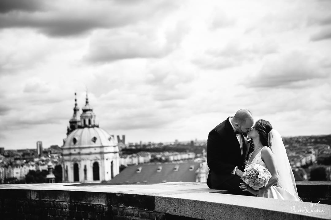 Bride and groom photos in Prague
