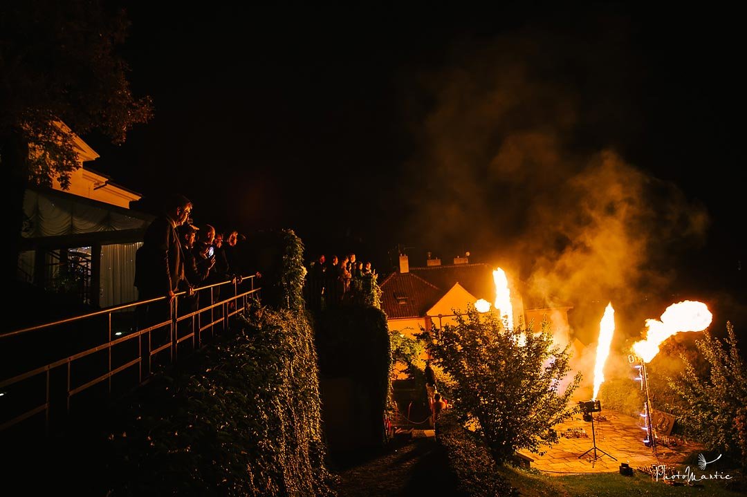 Wedding suprise, fireshow