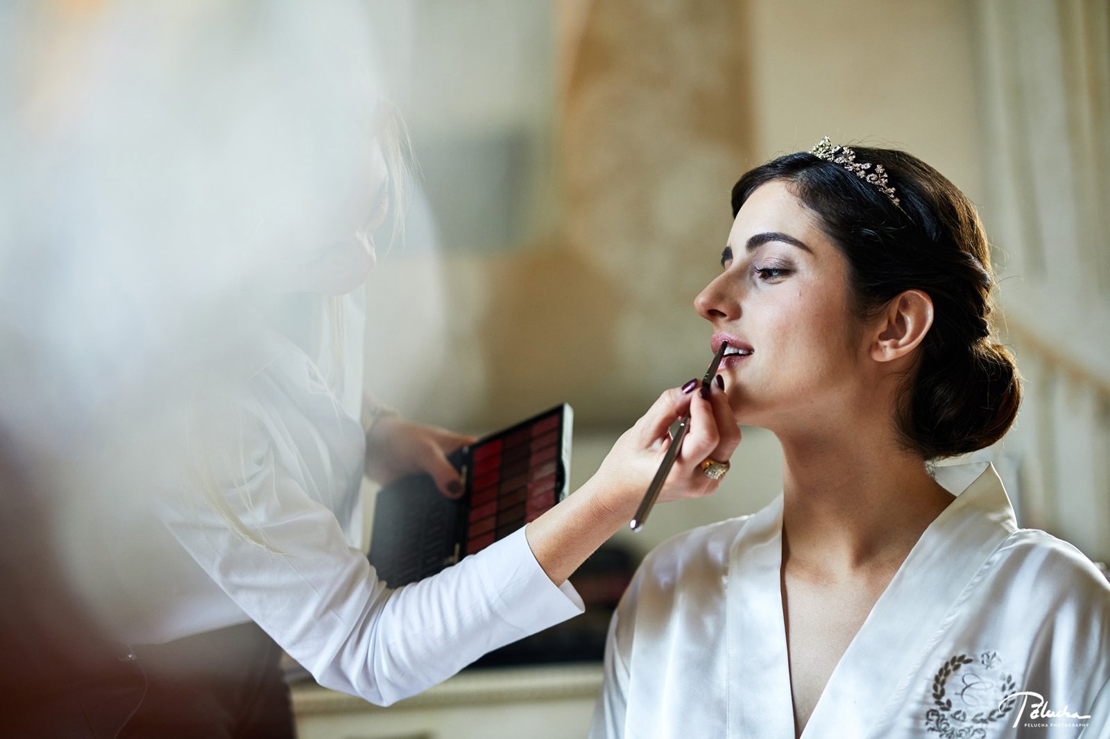 Svatební líčení chateau mcely