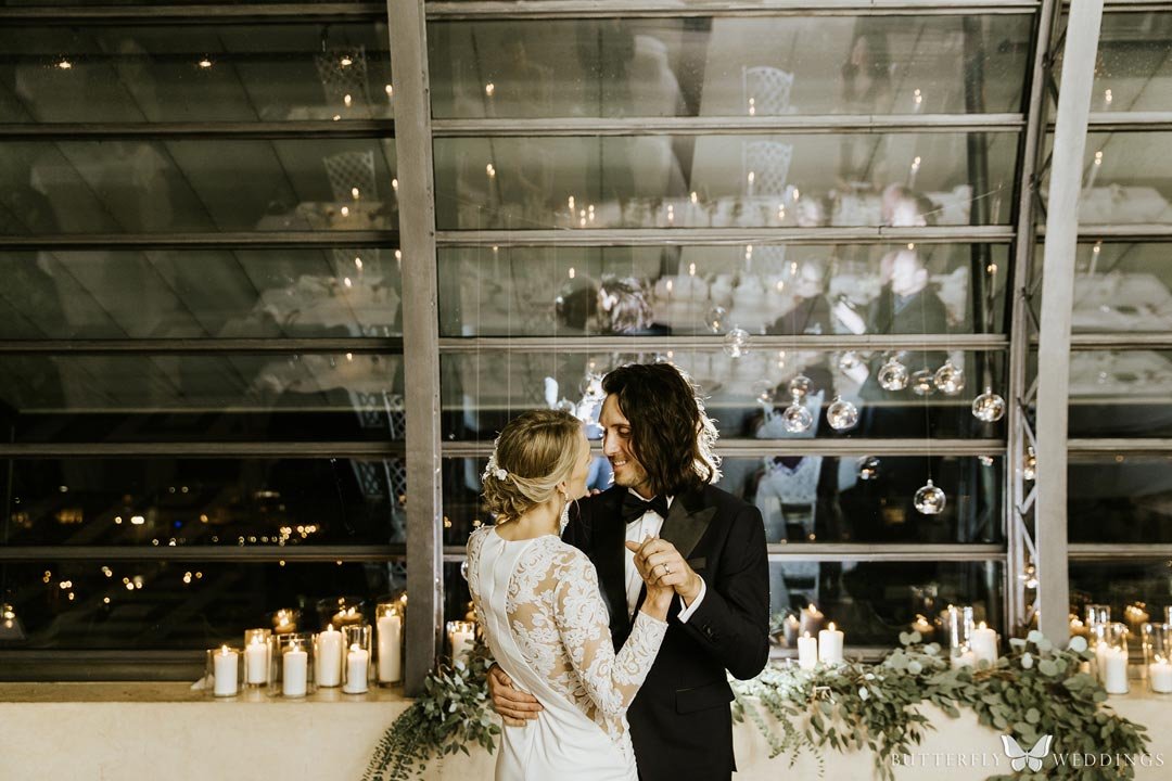 first dance wedding in Villa Richter destination wedding in Prague