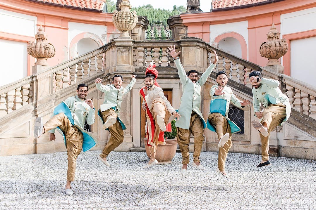 groosmen destination indian hindu wedding in prague in Troja chateau
