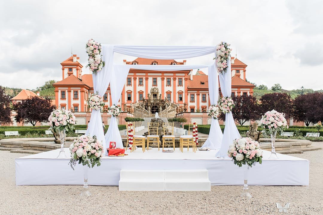 destination indian wedding in prague troja chateau