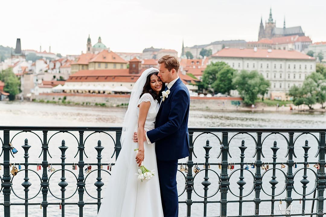 svatební fotografie z Prahy, svatba v Praze v létě